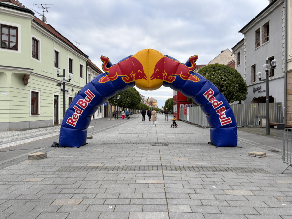 Prípravy vrcholia | Zdroj: Nikol Kaňuková, Trnavské rádio