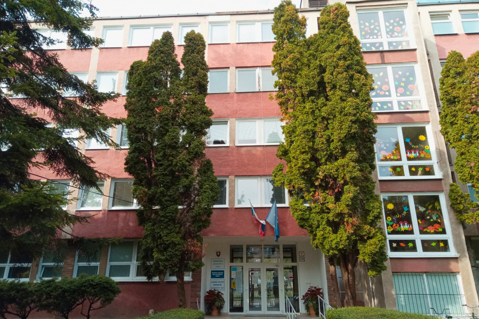 Budova Spojenej školy na Lomonosovovej ulici 8 v Trnave | Foto: redakcia