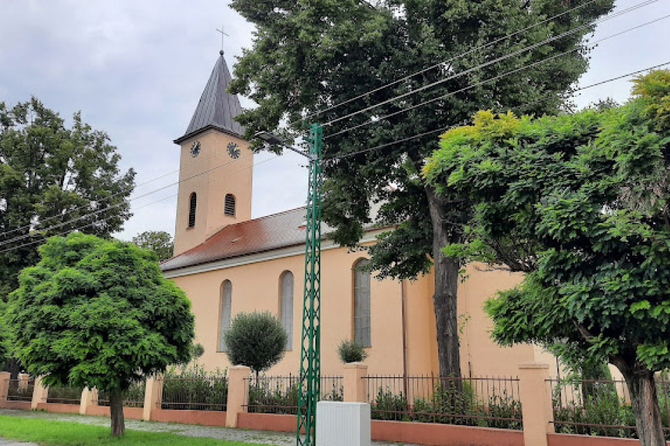 Kostol v Hlohovci | Zdroj: Google Maps/Peter Poštolka