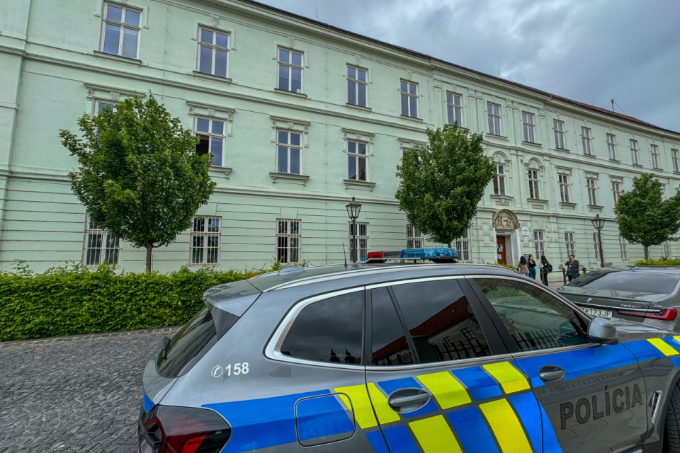 Situácia pri základnej škole Angely Merici v Trnave | Zdroj: Pavol Holý, Trnavské rádio