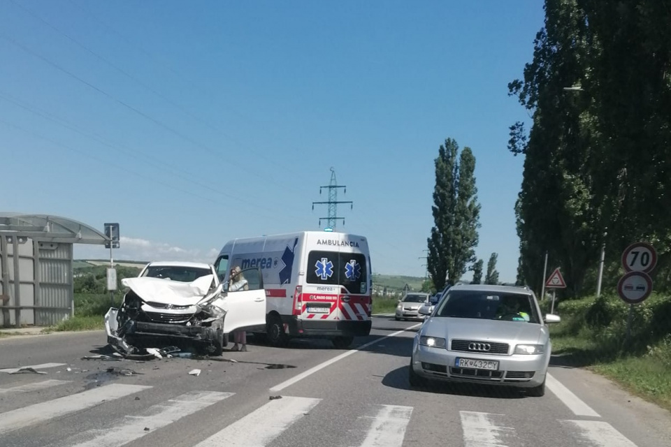 Foto z nehody  |  Zdroj: Dopravný servis Okres Hlohovec a okolie