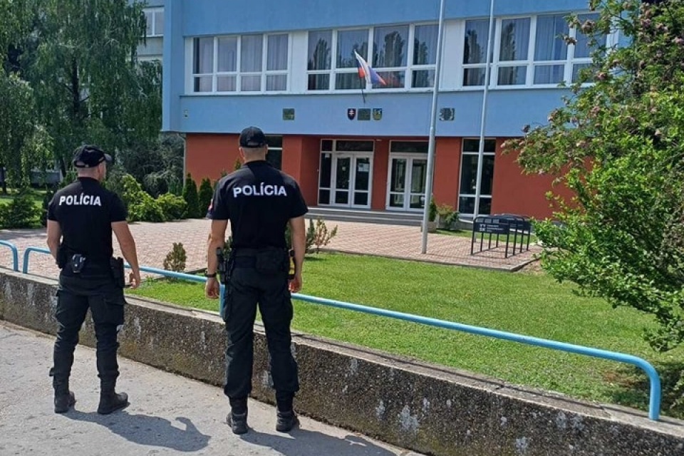V uliciach je viac policajtov | Zdroj: KRPZTT