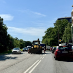 Porucha spôsobila dopravné komplikácie na frekventovanej Hospodárskej ulici. | Foto: Pavol Holý, Trnavské rádio