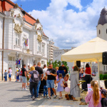 Deň detí a starých rodičov v Trnave v Ružovom parku a na Námestí SNP. | Foto: dv, red.