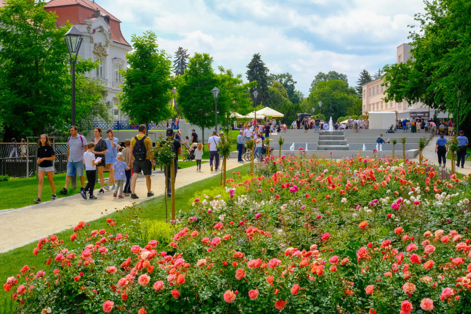 Deň detí a starých rodičov v Trnave v Ružovom parku a na Námestí SNP. | Foto: dv, red.