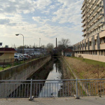 V týchto miestach možno v budúcnosti povedie cesta ponad potok Trnávku. | Foto: GSV