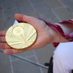 Medaila má hmotnosť viac ako 5 kilogramov. l Foto: Karin Talajková