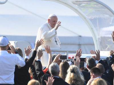 Na pápeža čakali v Šaštíne 10-tisíce ľudí. l Foto: TASR