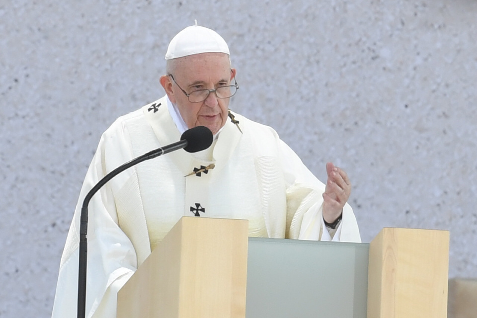 Pápež František počas svätej omše | Foto: TASR - Martin Baumann
