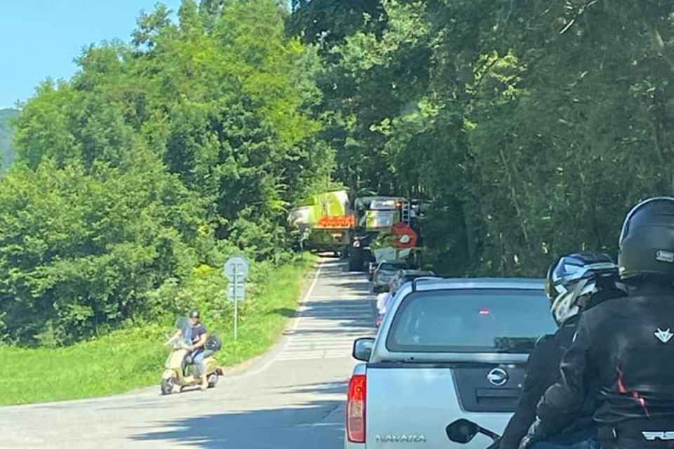 Na mieste sa tvoria kolóny. | Foto: Roman Jozefek, Dopravný servis SE, SI a okolie, fb