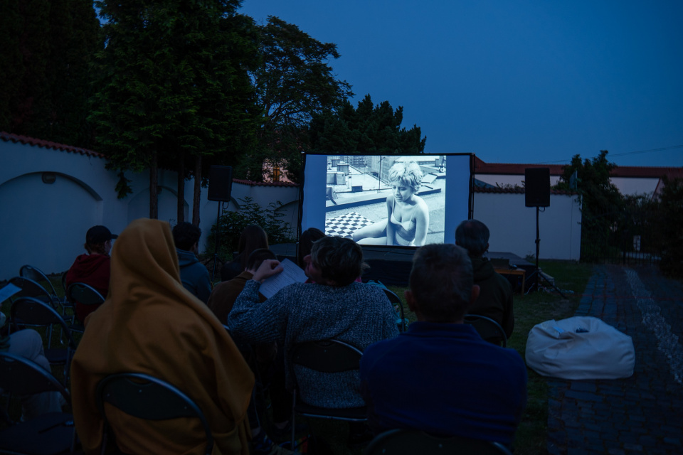 Atmosféra premietaní pod holým nebom | Zdroj: TOS