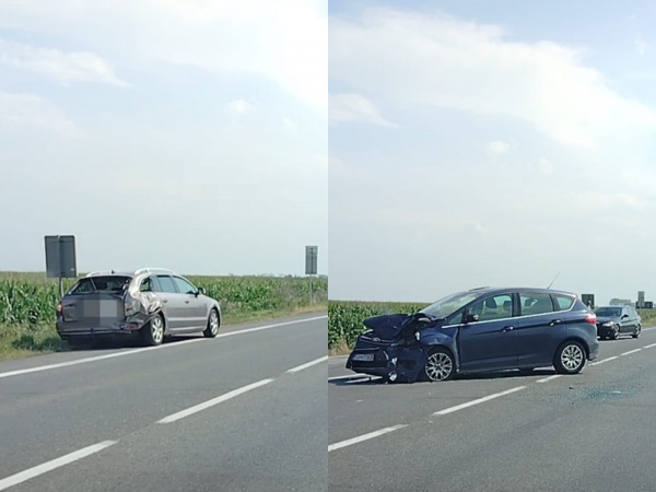 Zrazili sa dve autá. | Foto: Krisztian Takacs, Trnavsky Kraj Dopravny Servis, fb