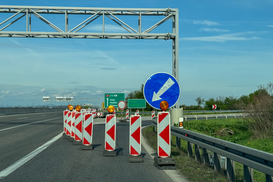 Diaľnicou na pár hodín nikto neprejde | Zdroj ilustr. foto: Pavol Holý, Trnavské rádio