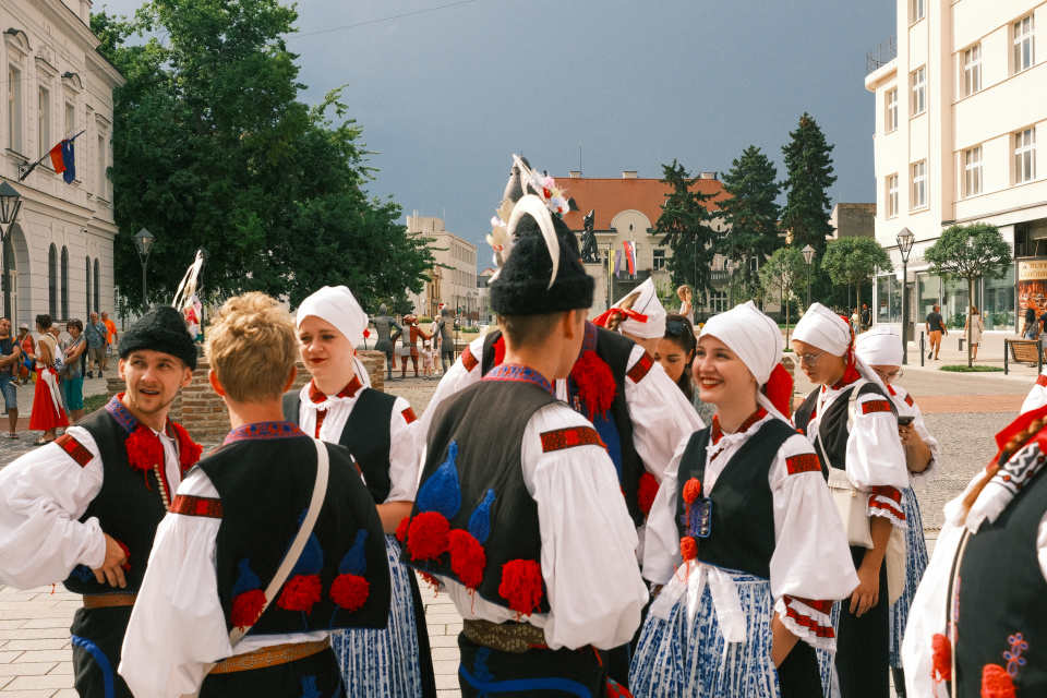 Sprievod prerušil ranný lejak v Trnave. | Foto: dv, Trnavské rádio