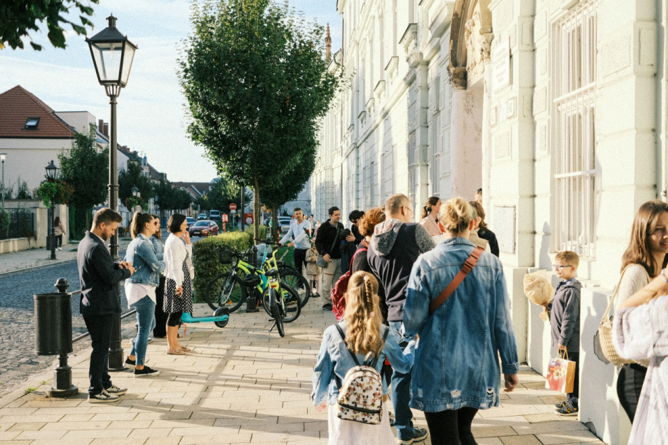 Deti sa opäť stretávajú po dvoch mesiasoch  | Foto: Dušan Vančo