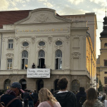 Protest bol na Trojičnom námestí v Trnave a ďalších mestách | Zdroj: Karin Talajková, Trnavské rádio