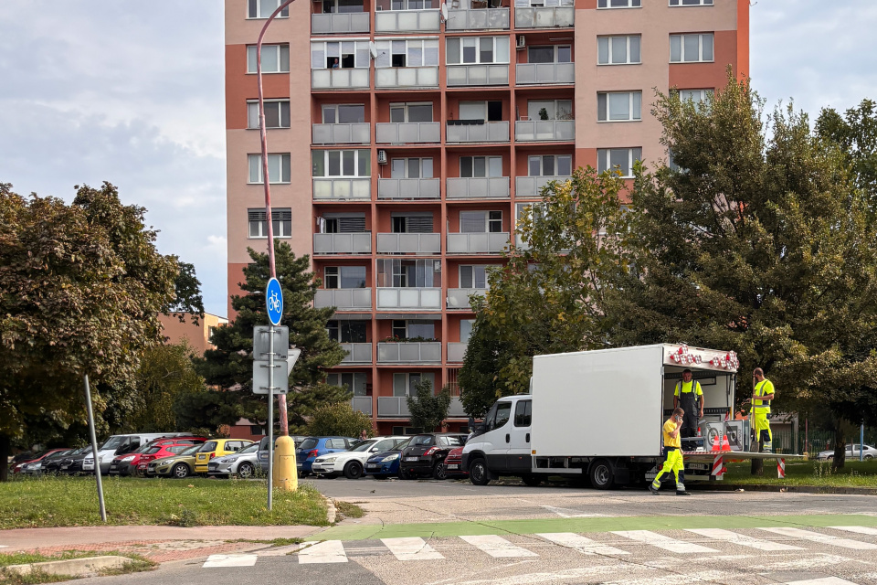 Na Linčianskej osádzajú dopravné značenie. | Foto: red.