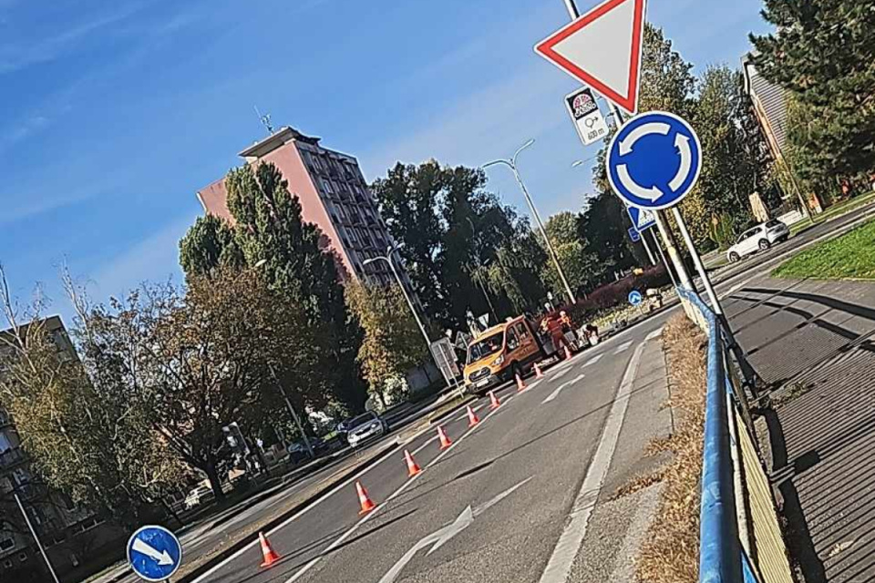 Obchádzka je so zachádzkou v smere do mesta. | Foto: Timotej, DS okres PN, fb