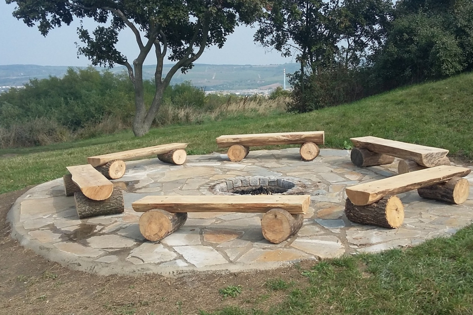 Ohnisko na vyhliadke Šianec | Zdroj: FB Mesto Hlohovec 