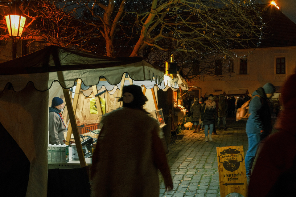 Stredoveké adventné trhy majú špeciálnu atmosféru. | Foto: ph, red.