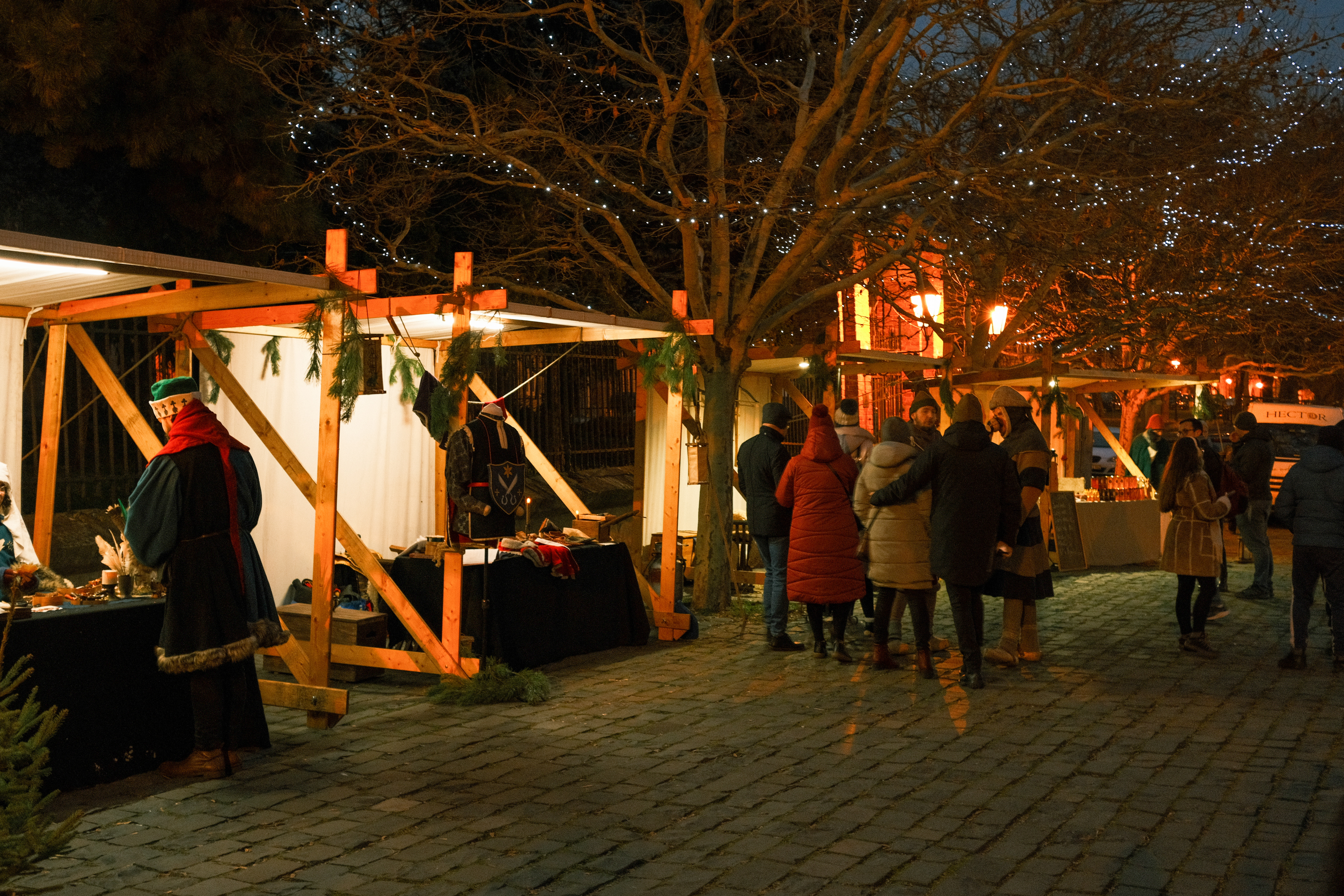 Stredoveké adventné trhy majú špeciálnu atmosféru. | Foto: ph, red.