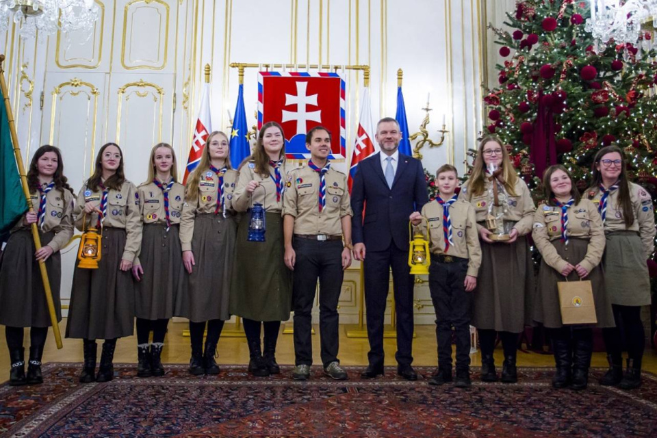 Betlehemské svetlo prijala aj hlava štátu | Foto: Marián Suvák