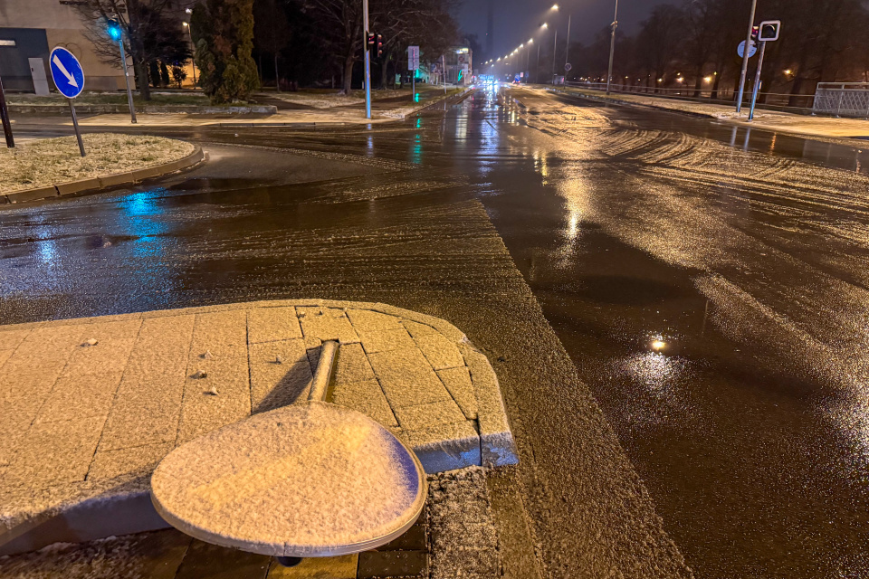 Ostrovček na križovatke Hospodárska - Študentská. | Foto: red.