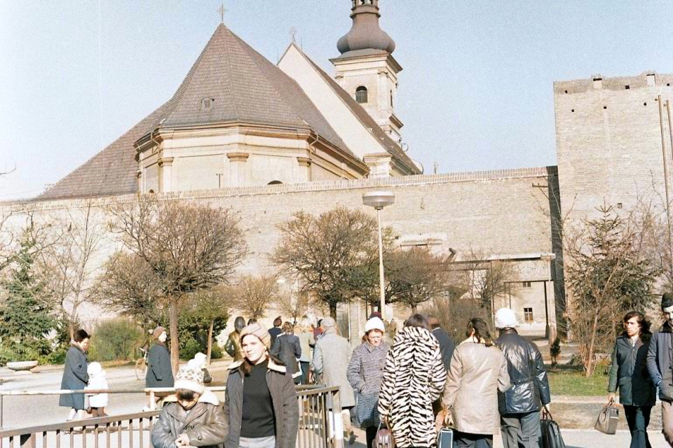 Bernolákova brána okolo roku 1975. | Foto: Borodáčová, ČSTK. Licencia: Trnavské rádio