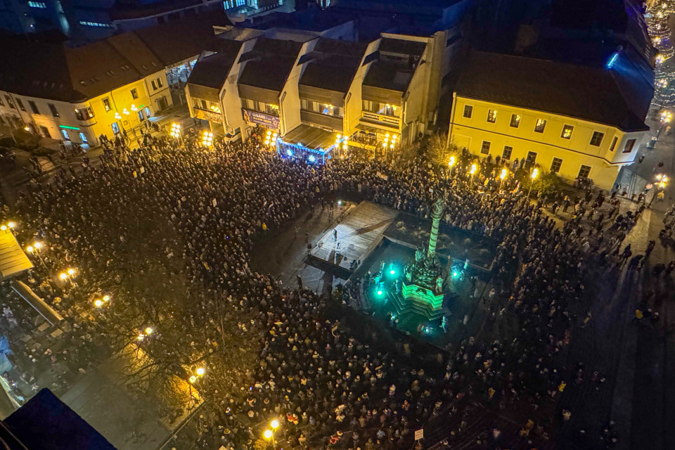 Zhromaždenie na Trojičnom námestí v Trnave | Foto: Pavol Holý, Trnavské rádio