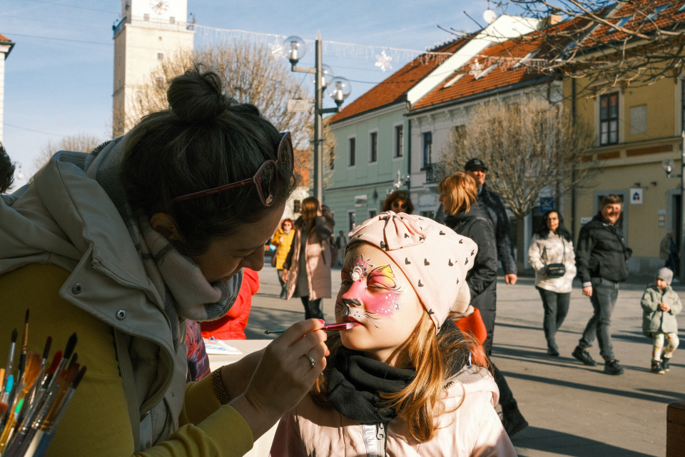 Maľovanie na tvár nemôže chýbať | Foto: Pavol Holý, Trnavské rádio