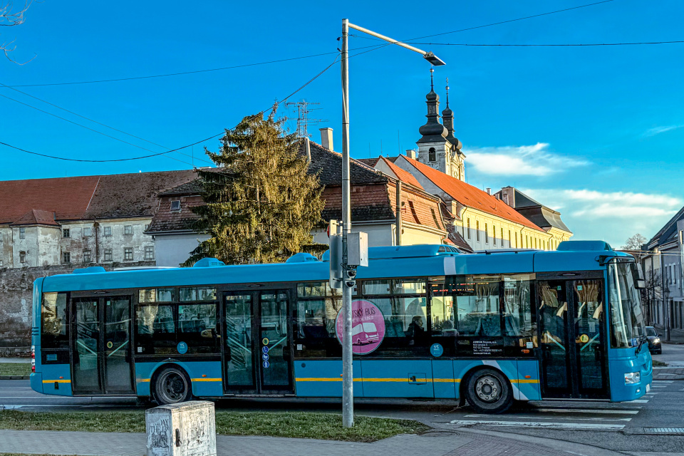 Na leto plánujú ďalšiu aktualizáciu. Na snímke Mestský bus na Rybníkovej ulici. (Ilustračné) | Foto: Pavol Holý, Trnavské rádio