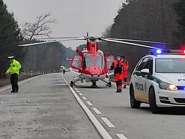 Zasahoval aj vrtuľník. l Foto: ATE Slovakia
