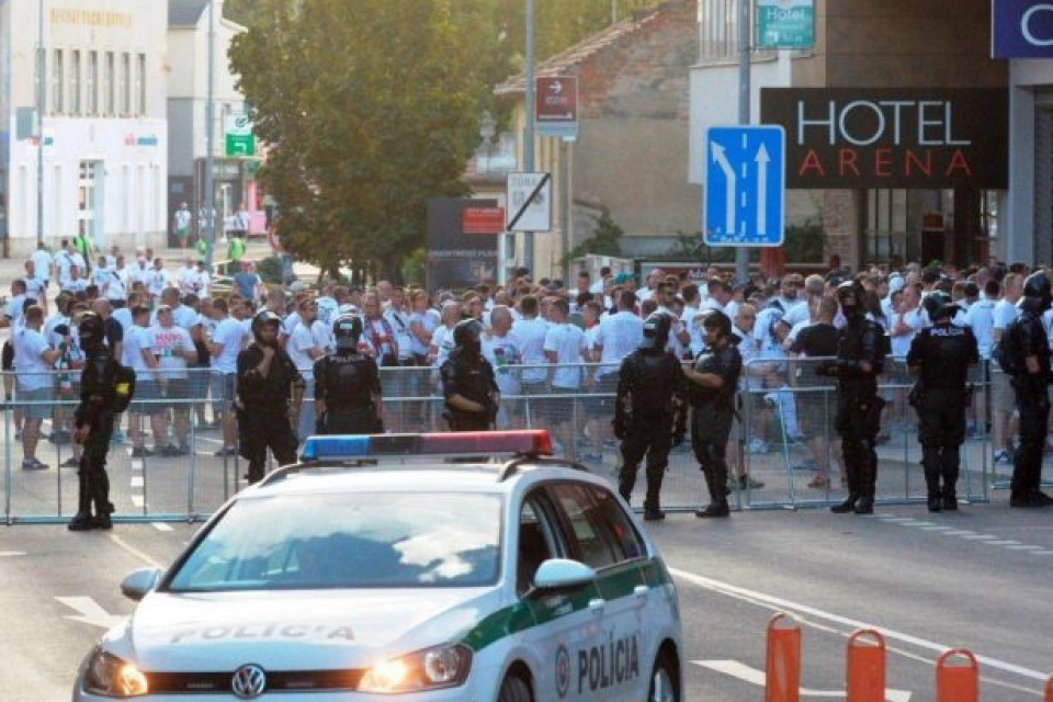 Policajná akcia počas uplynulého zápasu. l Foto: FB Polícia Trnavský kraj