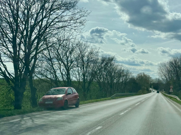Odstavené auto | Zdroj: dv, Trnavské rádio