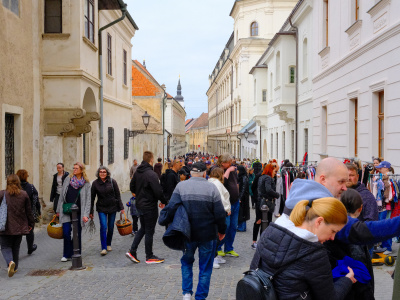 Jarný blšák v uliciach Trnavy. | Foto: red.