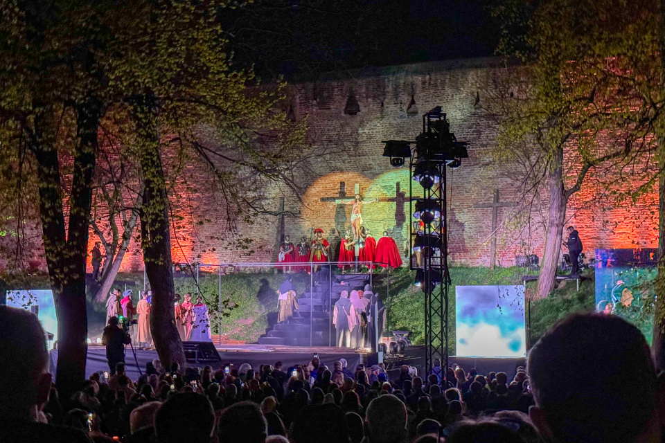 Pašie - Cesta pútnika v Sade Antona Bernoláka v Trnave. | Foto: dv