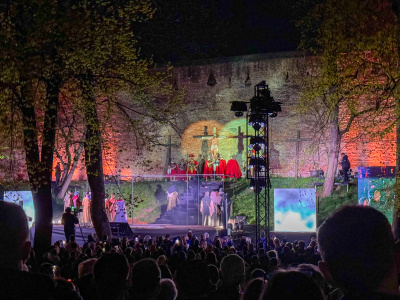 Pašie - Cesta pútnika v Sade Antona Bernoláka v Trnave. | Foto: dv