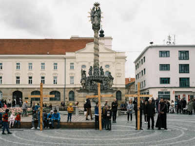 Tiché nesenie kríža má v Trnave svoju tradíciu | Foto: Pavol Holý, Trnavské rádio