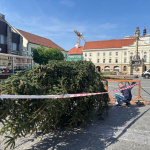 Máj už pripravujú na Trojičnom námestí | Foto: Zuzana Benková, Trnavské rádio