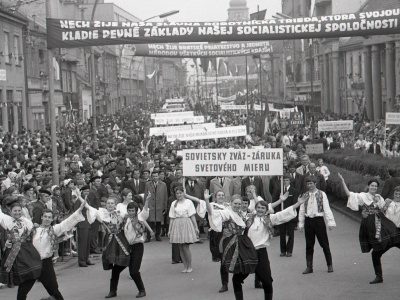 1. máj 1974 v Trnave | Foto: Lang, ČSTK/TASR