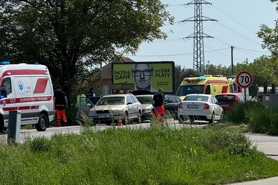 Na mieste zasahujú záchranárske zložky. | Foto: Marek Štefanka, DSOPaO, FB