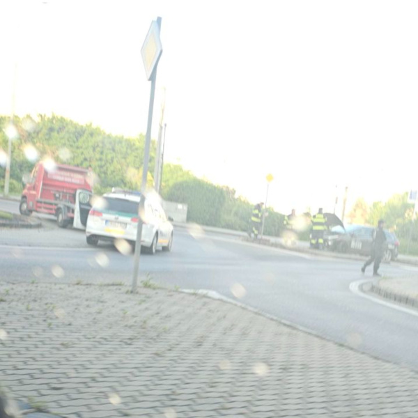 Na mieste majú byť aj policajti. | Foto: Andy Trneny, Dopravný servis Okres Hlohovec a okolie