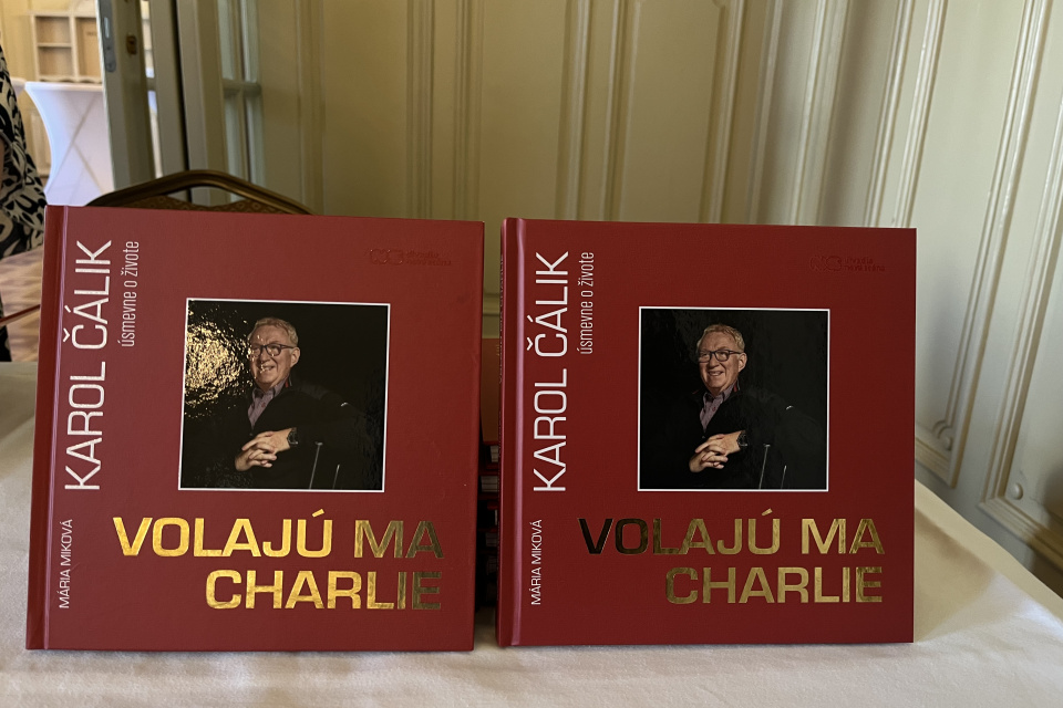 Jeho nová kniha, ktorú včera uviedol do života I Foto: Alexandra Štofirová, Trnavské rádio