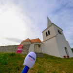 Noc kostolov 2025 v Lančári. Kostol Kostol sv. Michala Archanjela je unikát. | Foto: dv, Trnavské rádio