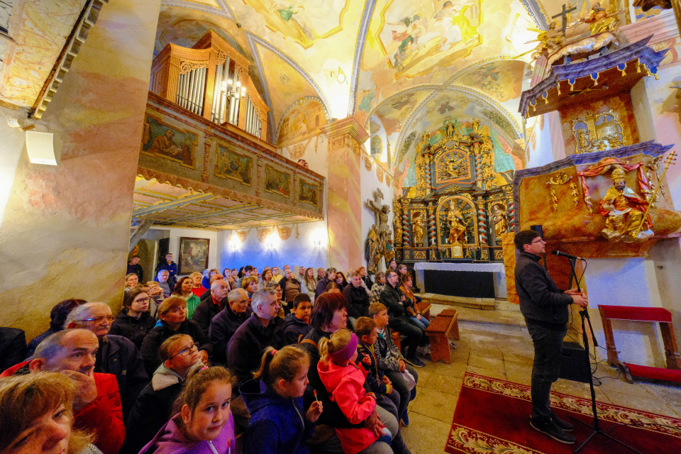 Prednáška historika Andreja Hipíka. | Foto: dv, Trnavské rádio