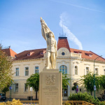 Socha Legionára | Zdroj: FB Seredsity.sk