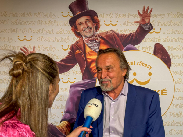 Prezident festivalu Jozef Vajda v rozhovore pre Trnavské rádio. | Foto: red.