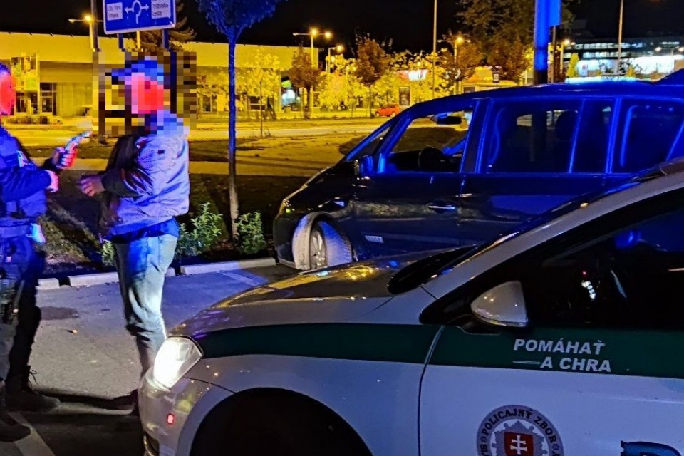 Hliadky zastavili dvakrát to isté auto | Zdroj: KR PZ Trnava