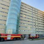 Cvičenie hasičov v Galante pri nemocnici | Zdroj: FB Peter Paška