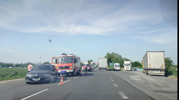 Premávka viazne v oboch smeroch. | Foto: Krisztian Takacs, Dopravný servis Trnavsky Kraj